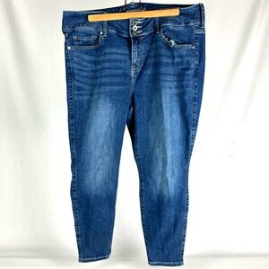 Torrid Super Soft Jegging 3 button style plus size 18XS extra short